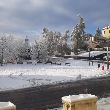 Hotel Gites Des Touristes Vollore-Montagne Экстерьер фото